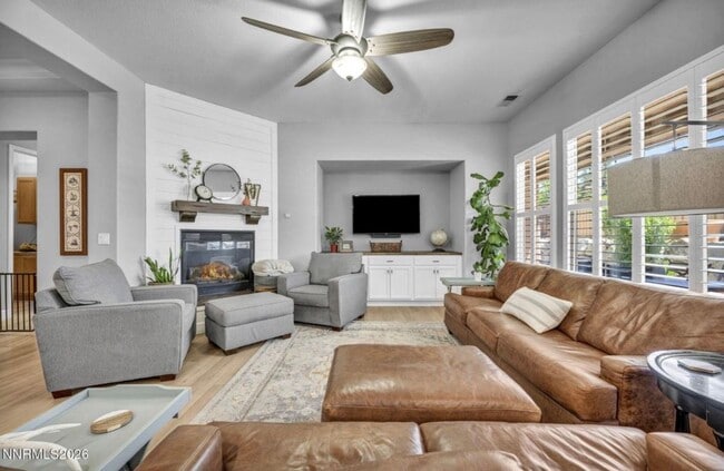 Photo - 1658 Bridgeview Ct