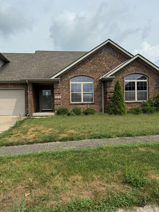 Photo - 107 Battlefield Cir Townhome