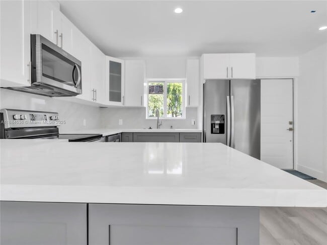 Photo - 10640 SW 96th St