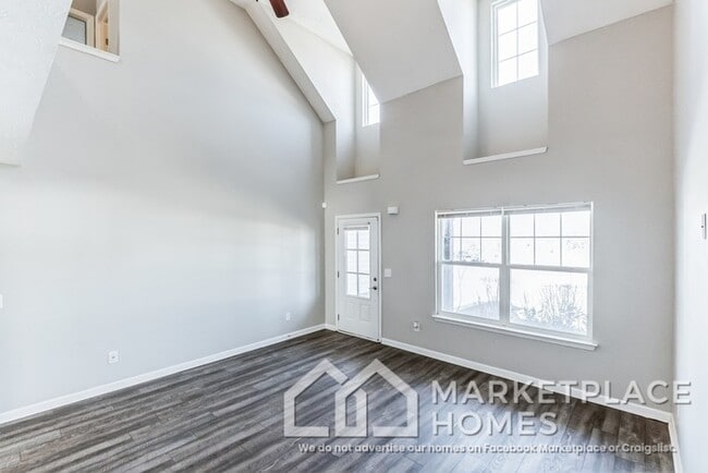 Photo - 741 Hollandale Rd