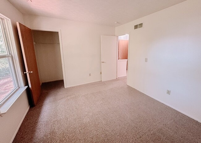 Large Closets!