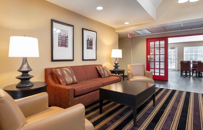 Furnished Studio-Indianapolis - West 86th St.