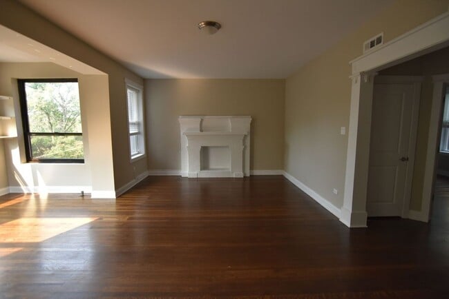Photo - 706 W Grace St Unit GDN