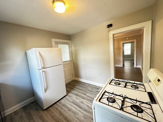 Photo - 732-734 DESHLER AVE. Unidad 734