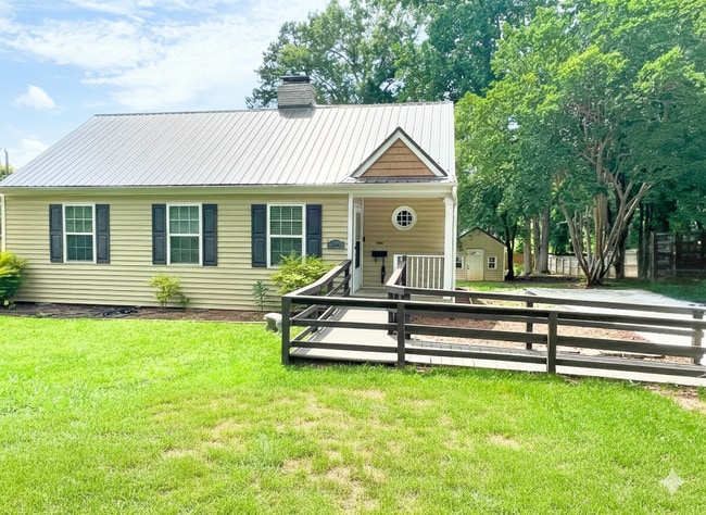 Photo - 1429 Lyon Ct