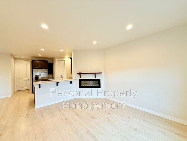 Photo - 18010 NE 47th Ave
