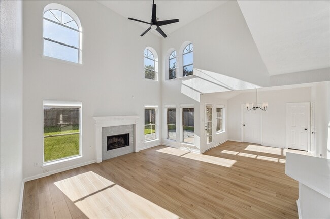 Photo - 315 Vantage Pointe Cir