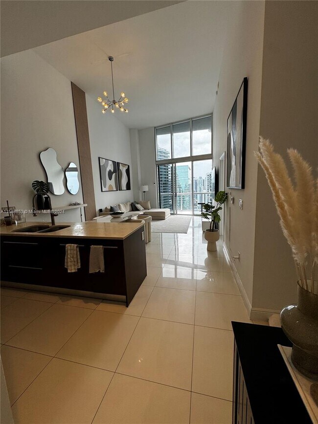 Photo - 475 Brickell Ave