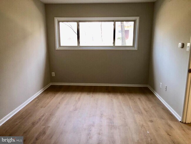 Photo - 4367A Americana Dr