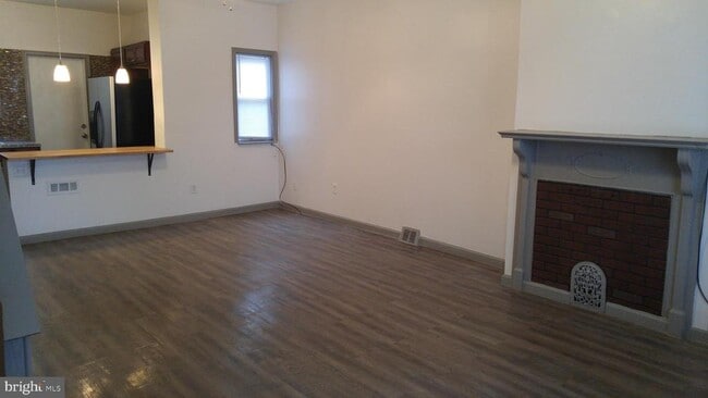 Photo - 1435 N Allison St Townhome