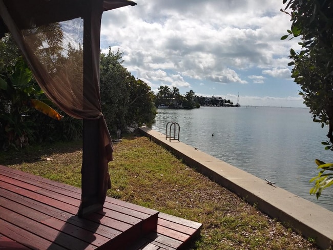 Building Photo - 6800 Maloney Ave