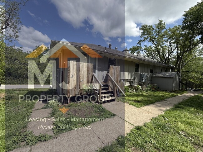 Photo - Spacious 3 Bedroom / 1 Bath Apartment in Sugar Creek *Ready Now*