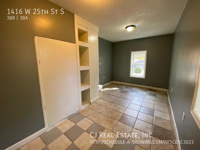 Photo - 1416 W 25th St S