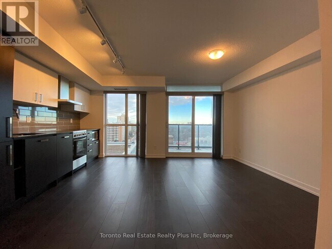 Photo - 125 Redpath Ave Unit 1111