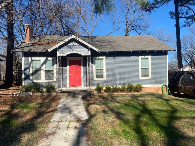 Photo - 3 Bedroom and 2 Bath in Durrant