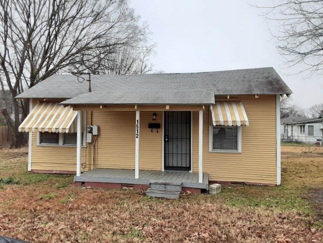 Photo - 1512 Flora St