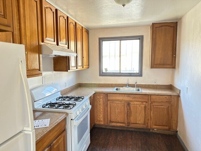 Photo - 2/ Bedrooms 1  Bathroom  House In a Quiet ...