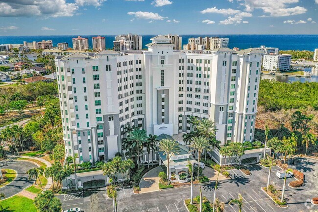 Building Photo - ** Rental ~ The Dunes Naples ~ Stunning Vi... Unit 905