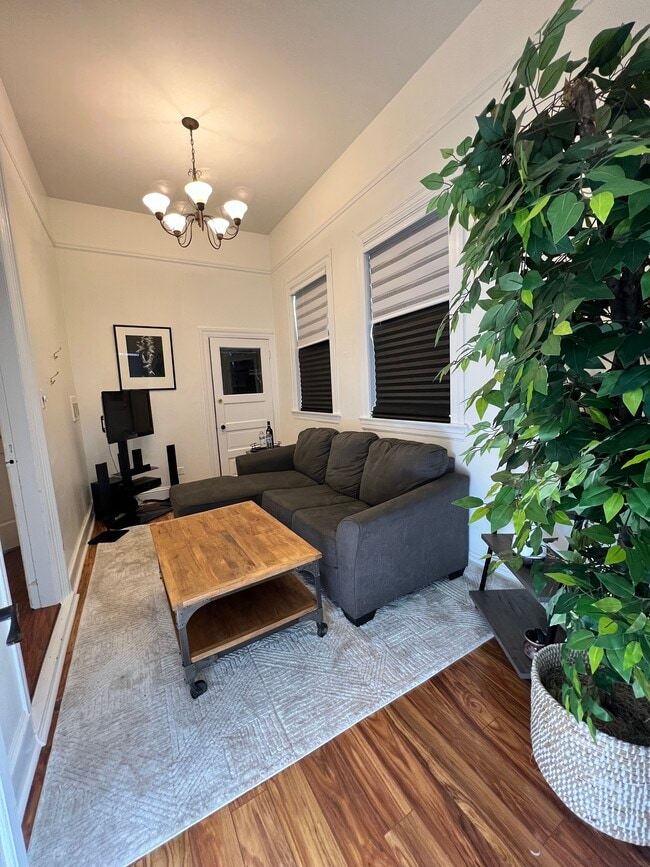 3507 Mission St Unit 1