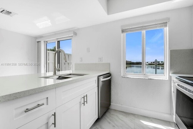 Photo - 164 Riviera Cir