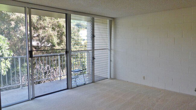 Photo - 1687 Pensacola St Unidad 504