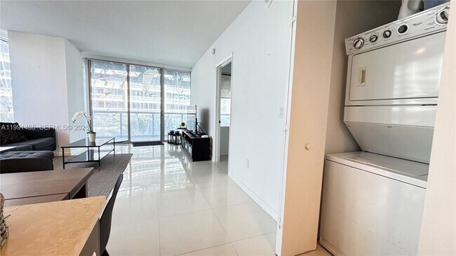 Photo - 495 Brickell Ave Unit 1610