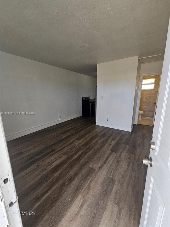Photo - 11752 SW 212th St Unidad 0