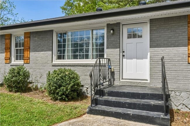 Photo - 2866 Belvedere Ln