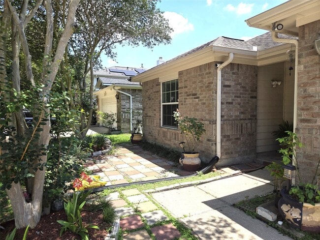 Photo - 18011 Featherfield Ln