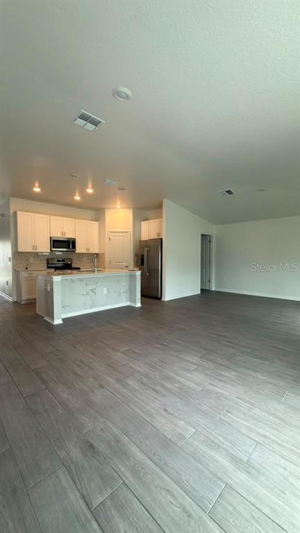 Photo - 707 Grove St