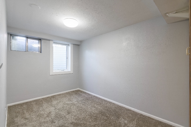 Photo - 8871 Rutgers St