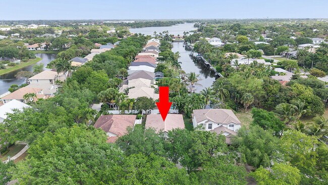 981 Delray Lakes Dr