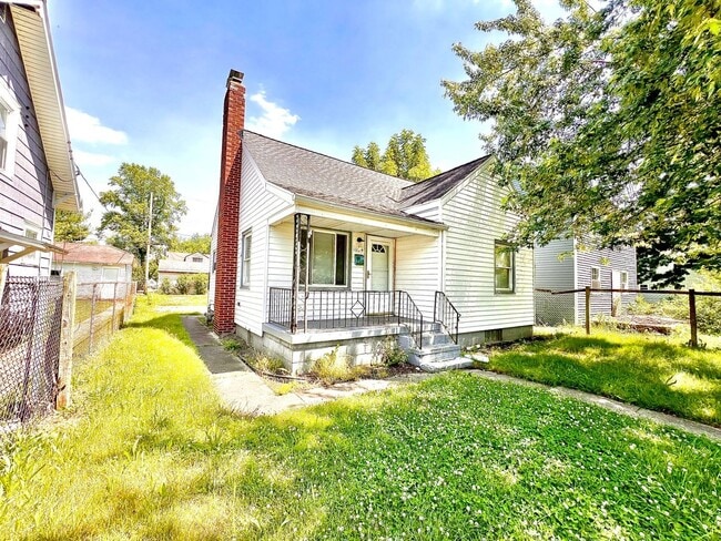 Photo - 1654 O Brien St