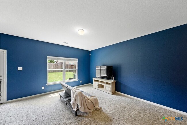 Photo - 247 Azalea Way