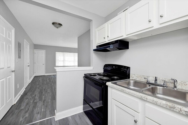 Photo - Pointe Arlington