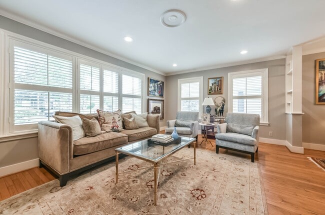 Photo - 906 Bay Oaks Rd