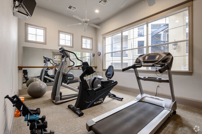 Gimnasio - Village at Collinwood