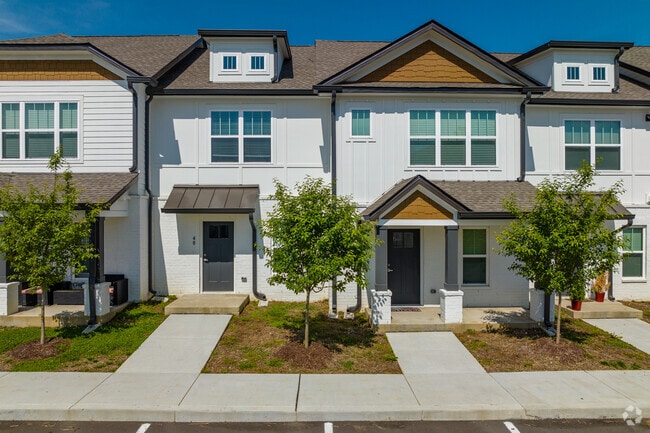 Building Photo - Villages at Forest View Rental