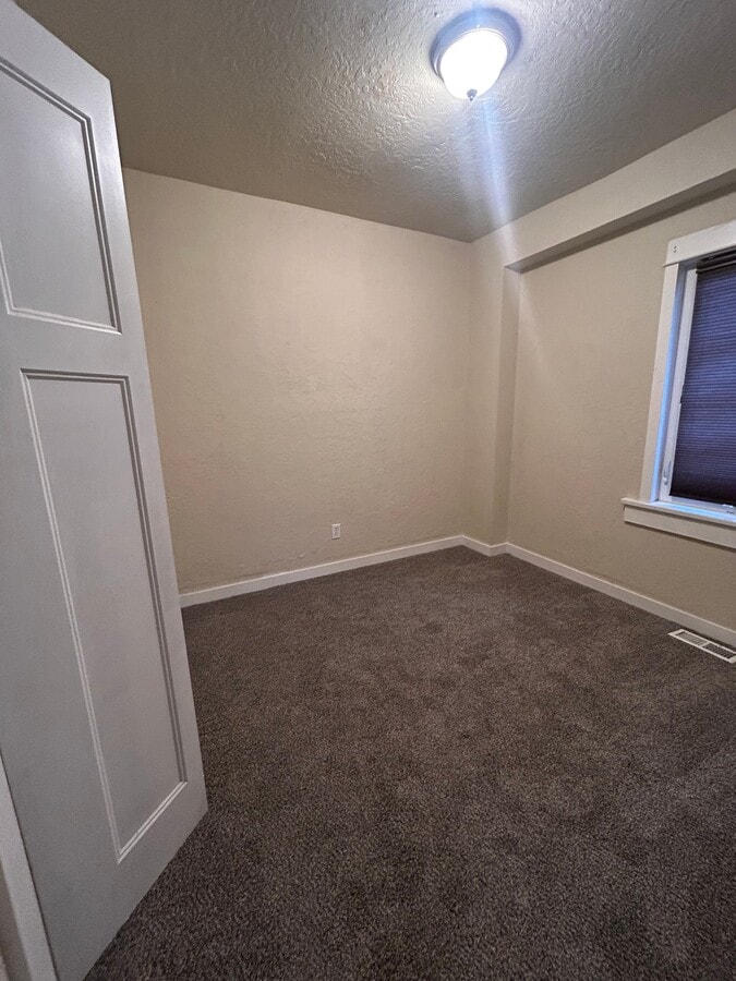 Photo - 1415 E Coeur D Alene Ave Unidad 1
