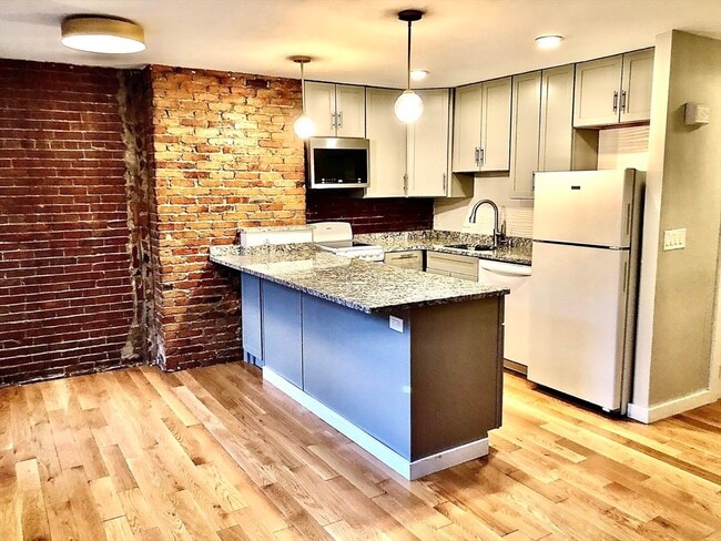 Photo - 24 Bradford St Unit 2