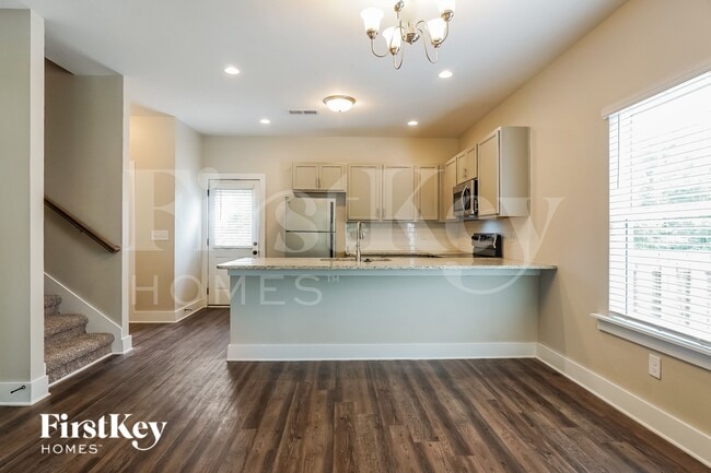 Photo - 2235 5th Ave S