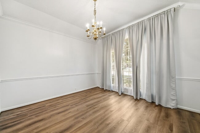 Photo - Peaceful Single-Story Home with Updated Flooring & Included Appliances