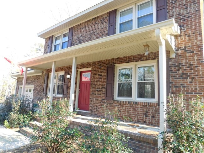 Photo - 105 Little Rossie Rd