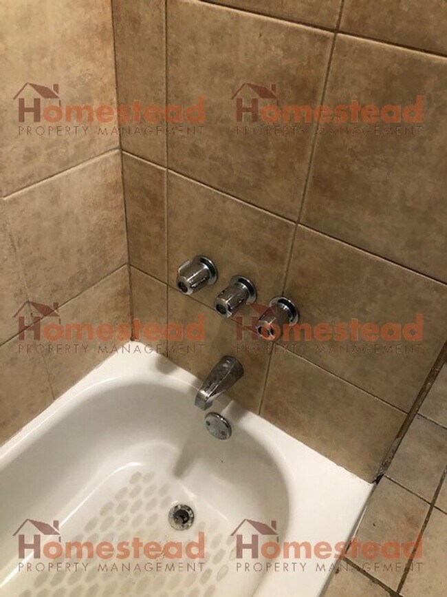 Photo - 1841 W Erie Ave Unidad Apt 2R