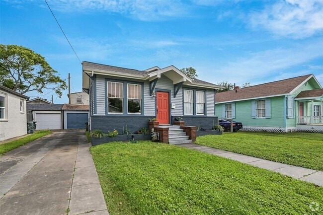 Building Photo - 4307 Ave Q 1/2 Rental