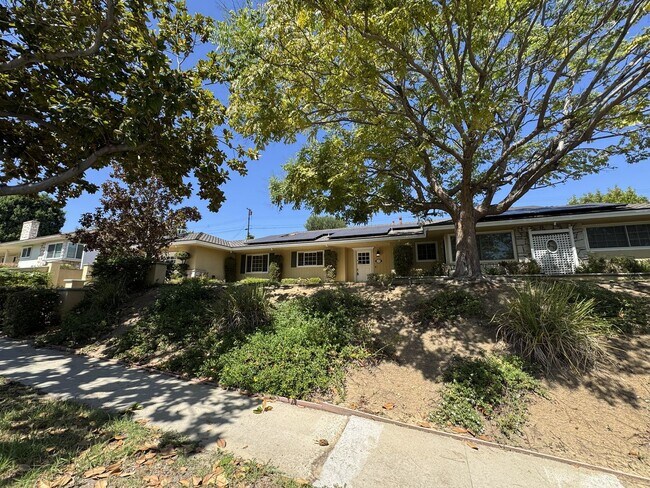 1232 Longview Dr