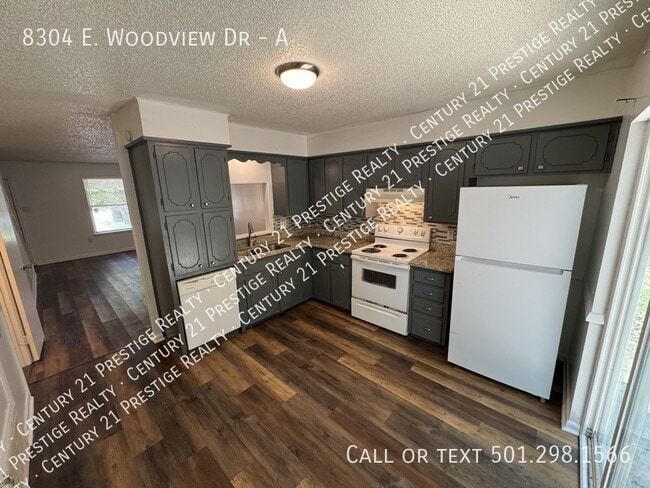 Photo - 8304 Woodview Dr N Unit A