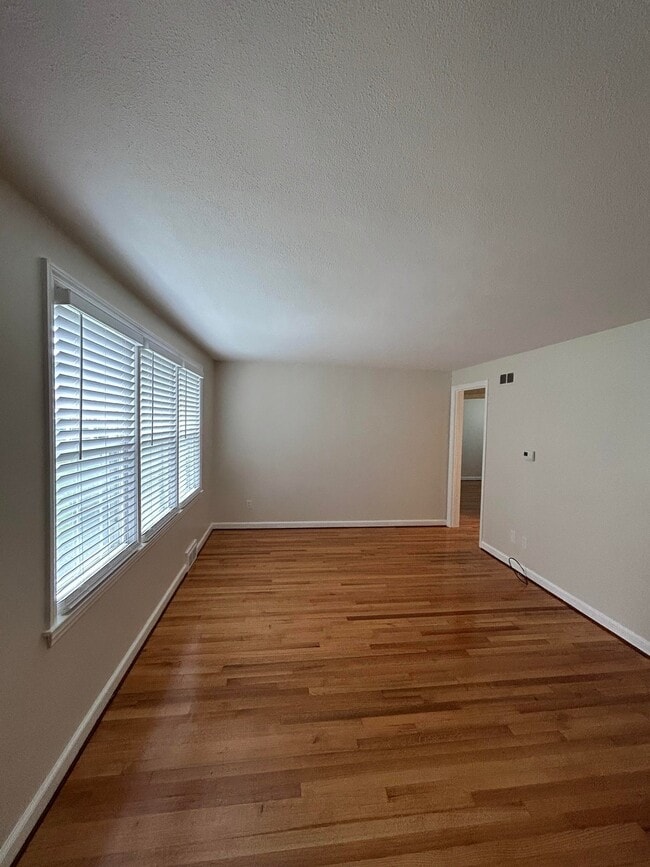 Photo - 65 Mercury Ct Unit L1