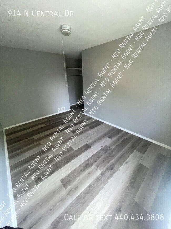 Photo - 914 N Central Dr