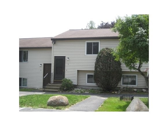 Building Photo - 901 Mammoth Rd Rental